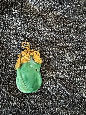 Real Gold and Jade Pendant with Gold- Women Jewelry